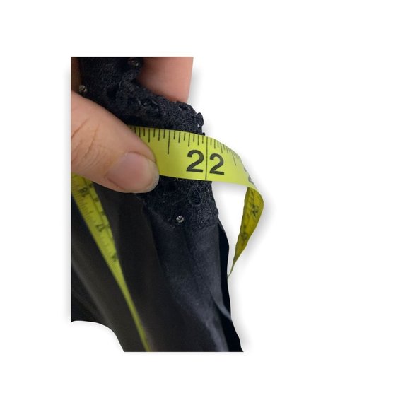 Ivy and Annabelle Black Peekaboo Pleat Full Length Negligee Medium - Picture 8 of 12